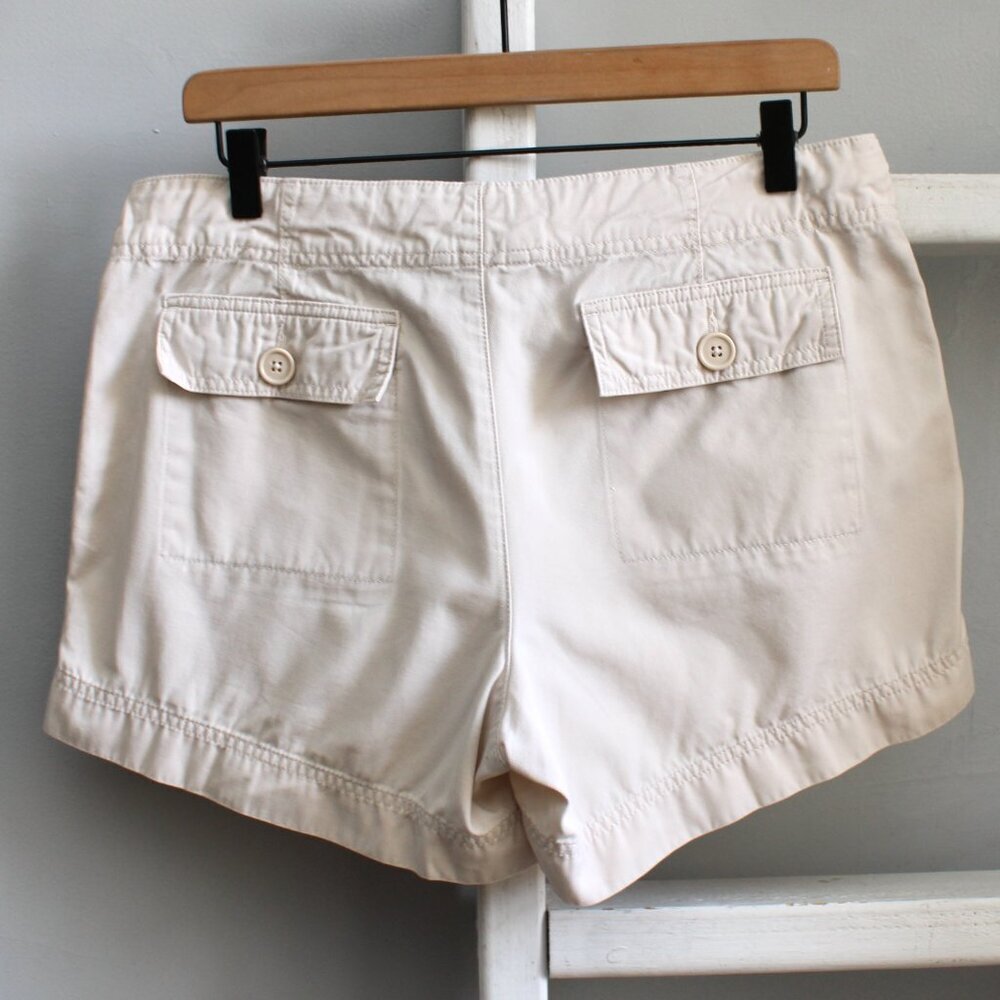 GAP Women's Beige Cream Khaki Cuffed Twill Pull-On Utility Shorts Size 10 - Picture 2 of 4